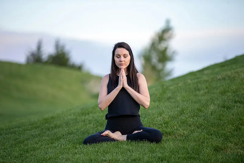 Медитация за начинаещи: Ръководство стъпка по стъпка